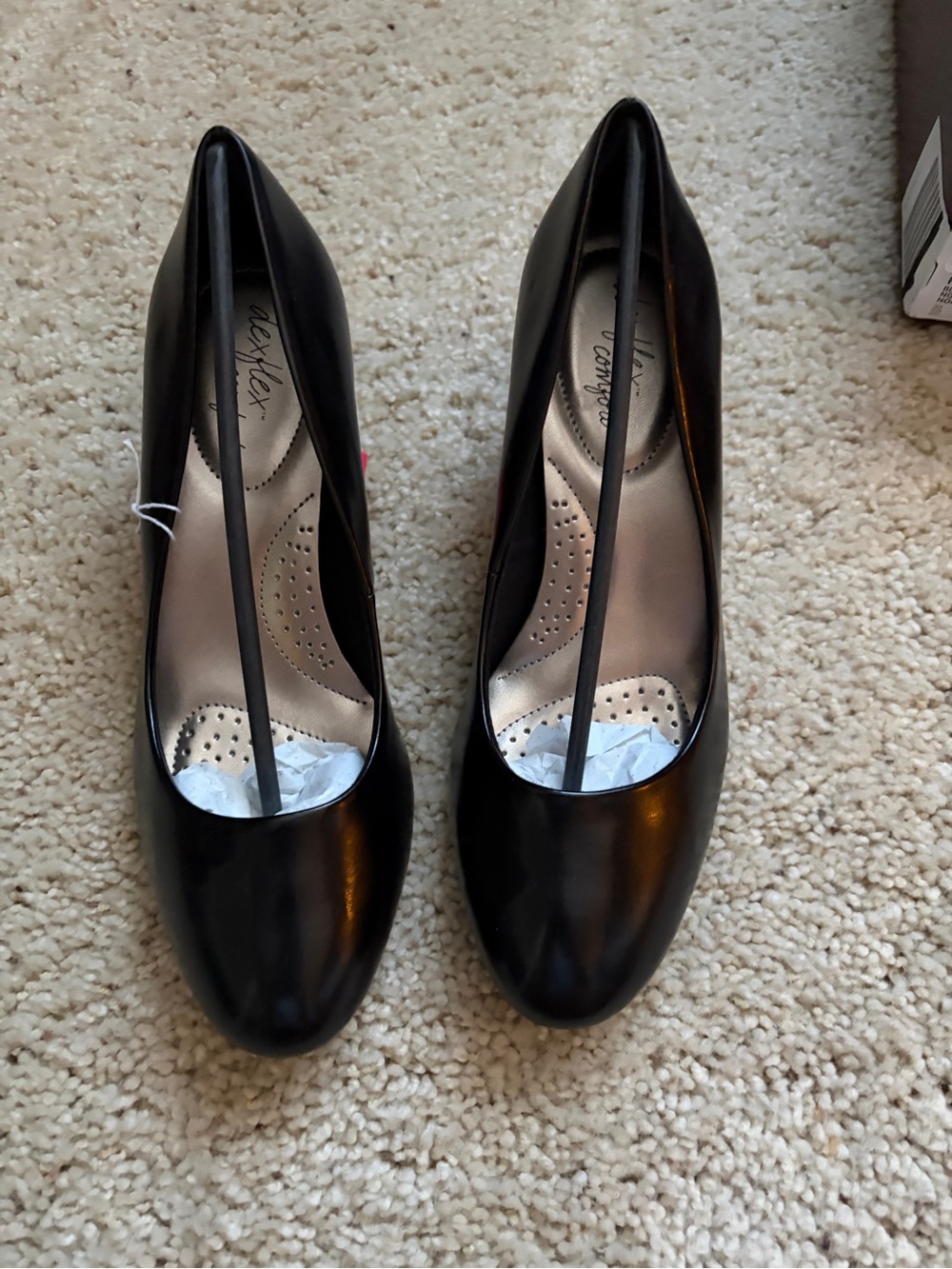 NWT dexflex comfort Black Round Toe Pumps for Women (238,239)